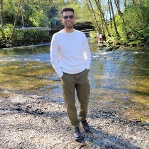 Meet your Posher, Attaib